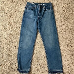 Levi’s Wedgie Straight Jean